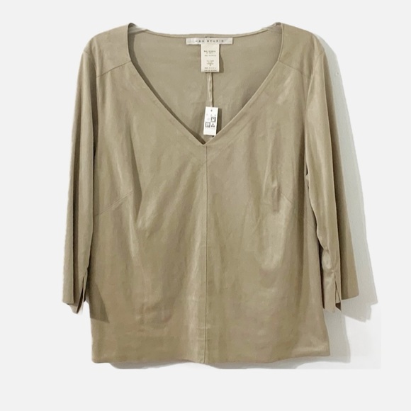 NWT Max Studio V-neck Faux Suade Pullover Top Blouse Three Quarter Sleeves Taupe - Picture 1 of 7